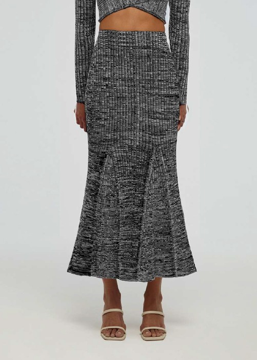 [SELF-PORTRAIT] Monochrome Ribbed Knit Skirt